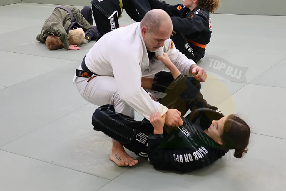 Photo from GUARD PASSING AND CONNECTION