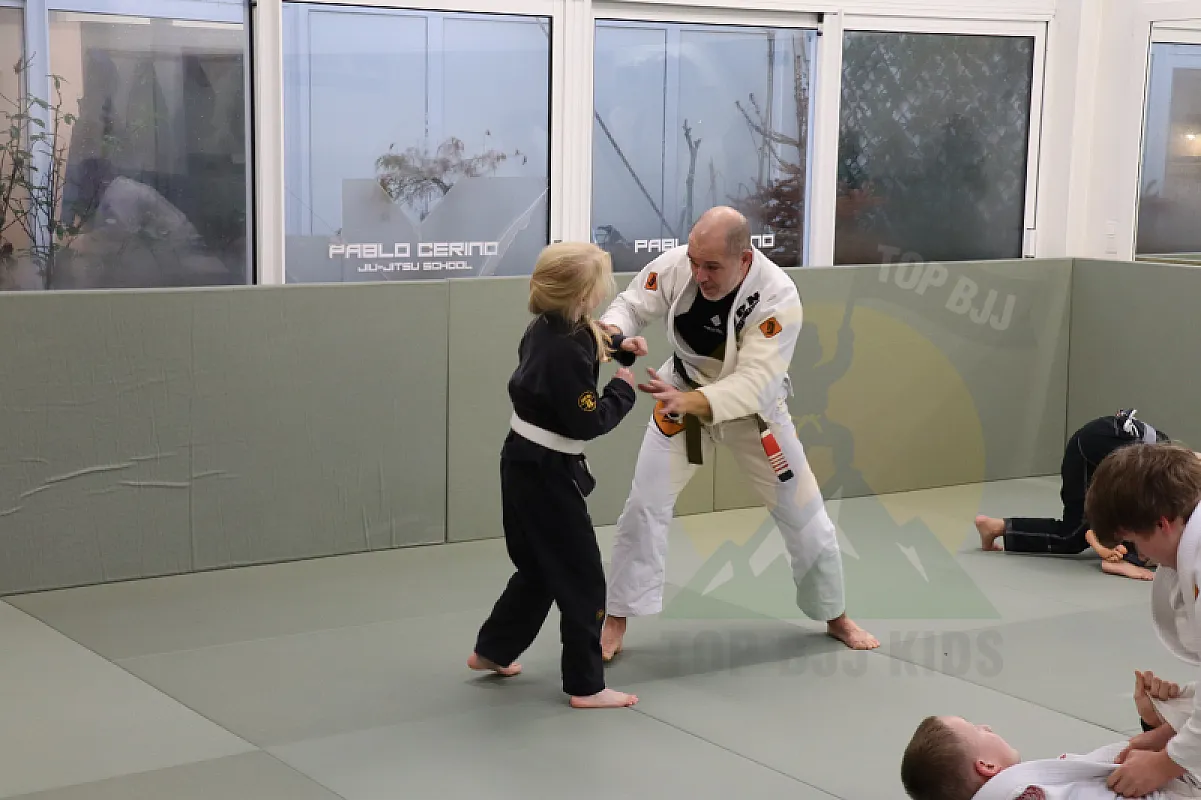 Photo from GUARD PASSING AND CONNECTION
