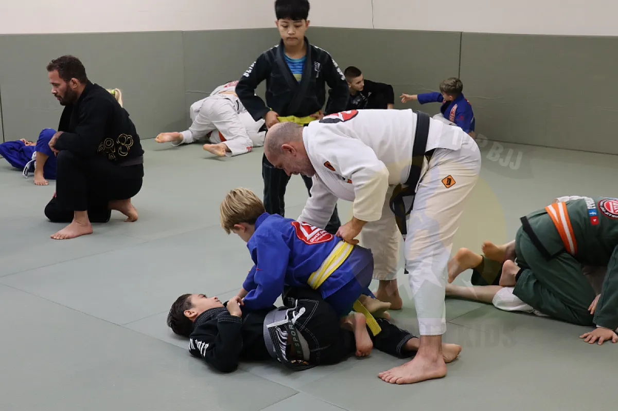 Photo from GUARD PASSING AND CONNECTION