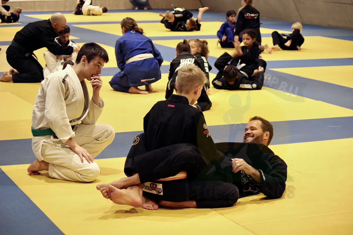 Photo from XL TRAINING LASSO GUARD
