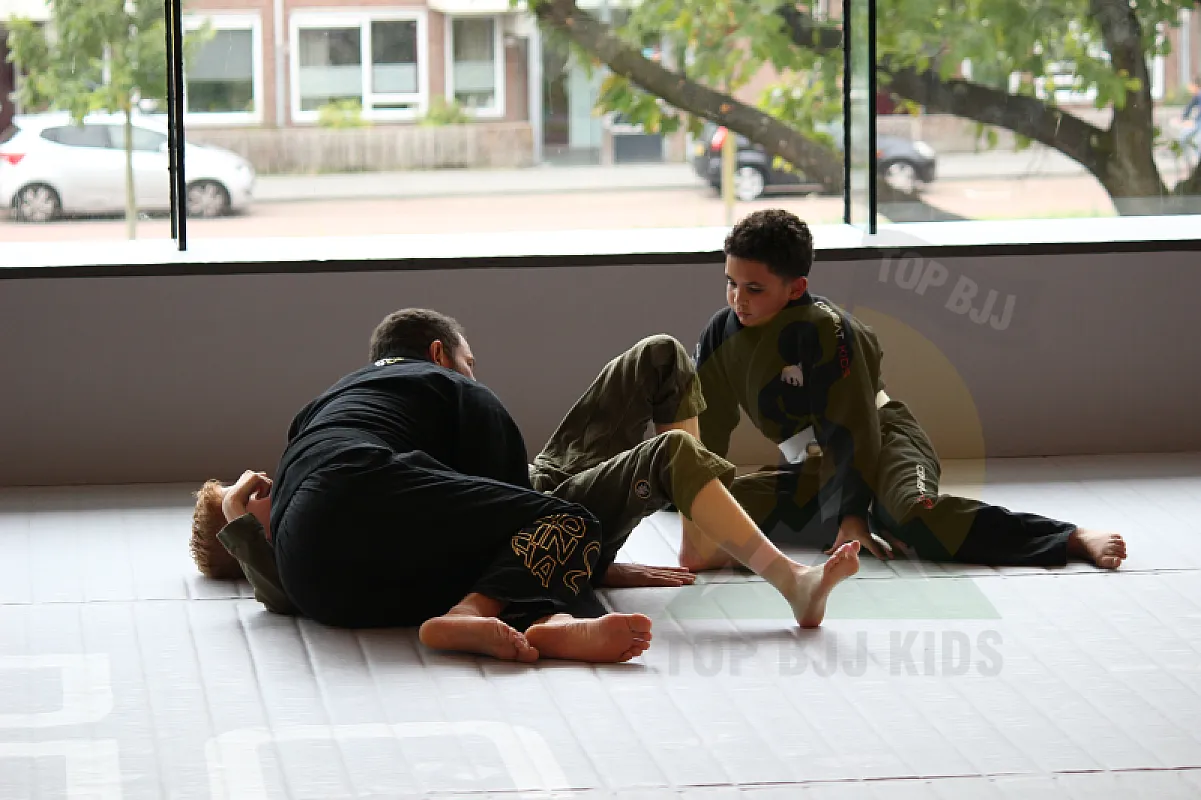 Photo from HALF GUARD PASSING