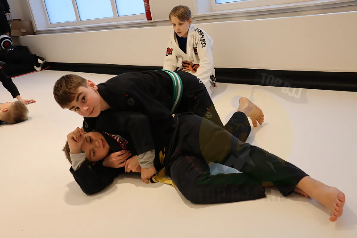 Photo from TAKEDOWNS & SIDE ATTACKS