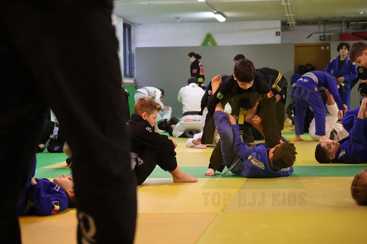 Photo from X-GUARD & DOUBLE UNDER PASS