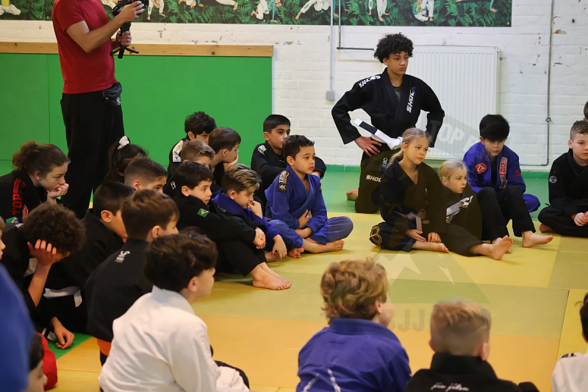 Photo from X-GUARD & DOUBLE UNDER PASS