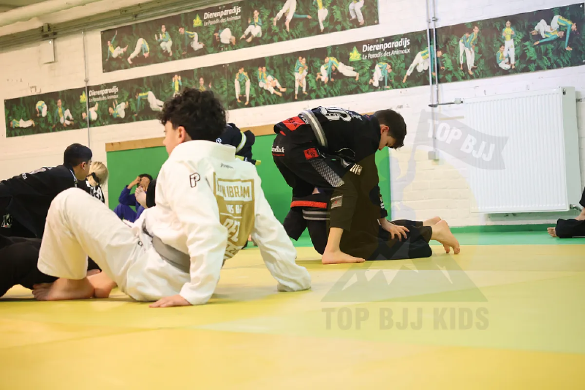 Photo from X-GUARD & DOUBLE UNDER PASS
