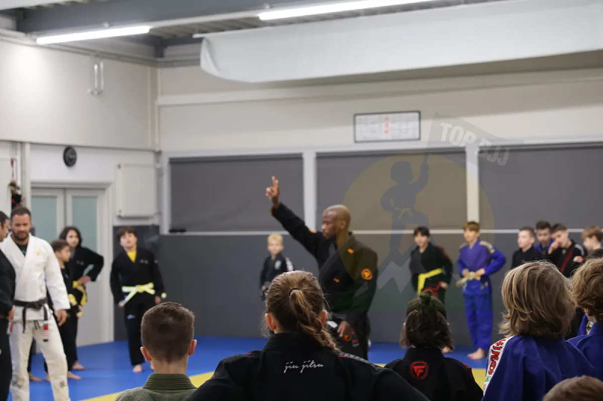 Photo from OCTOPUS GUARD