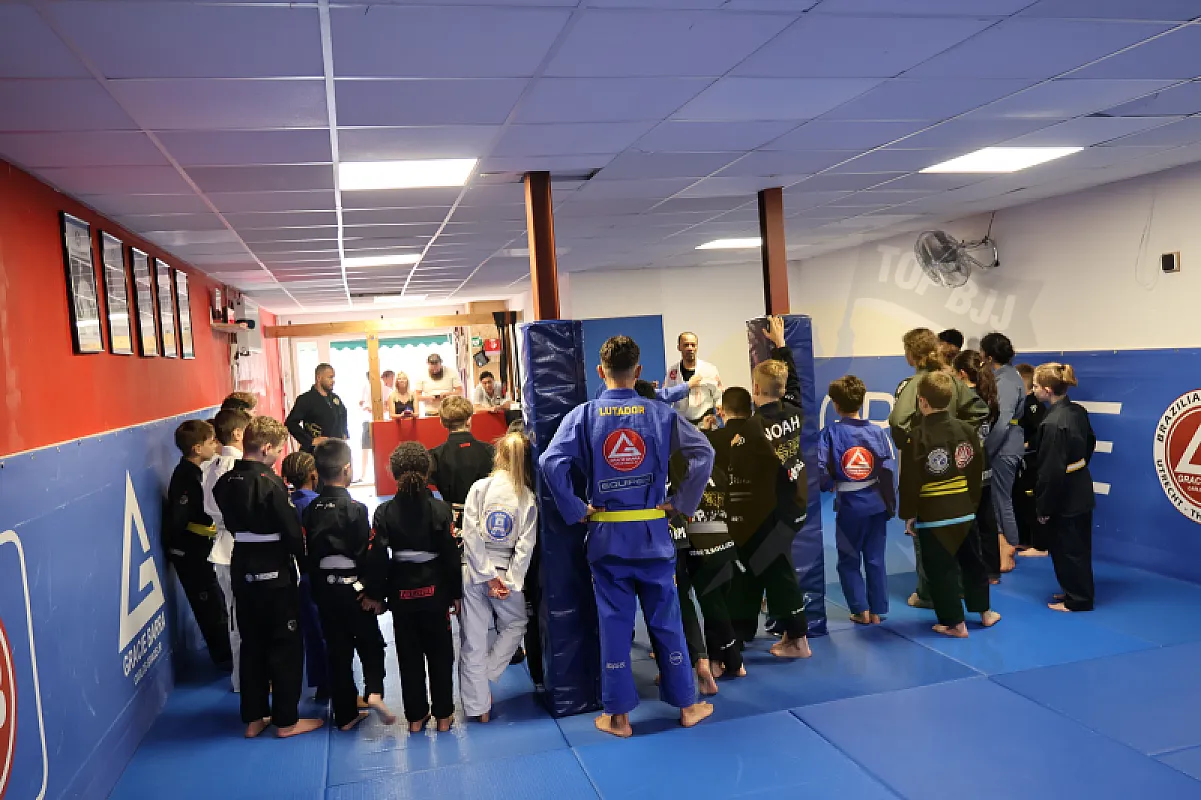 Photo from FOOT SWEEPS & GRIP FIGHTING