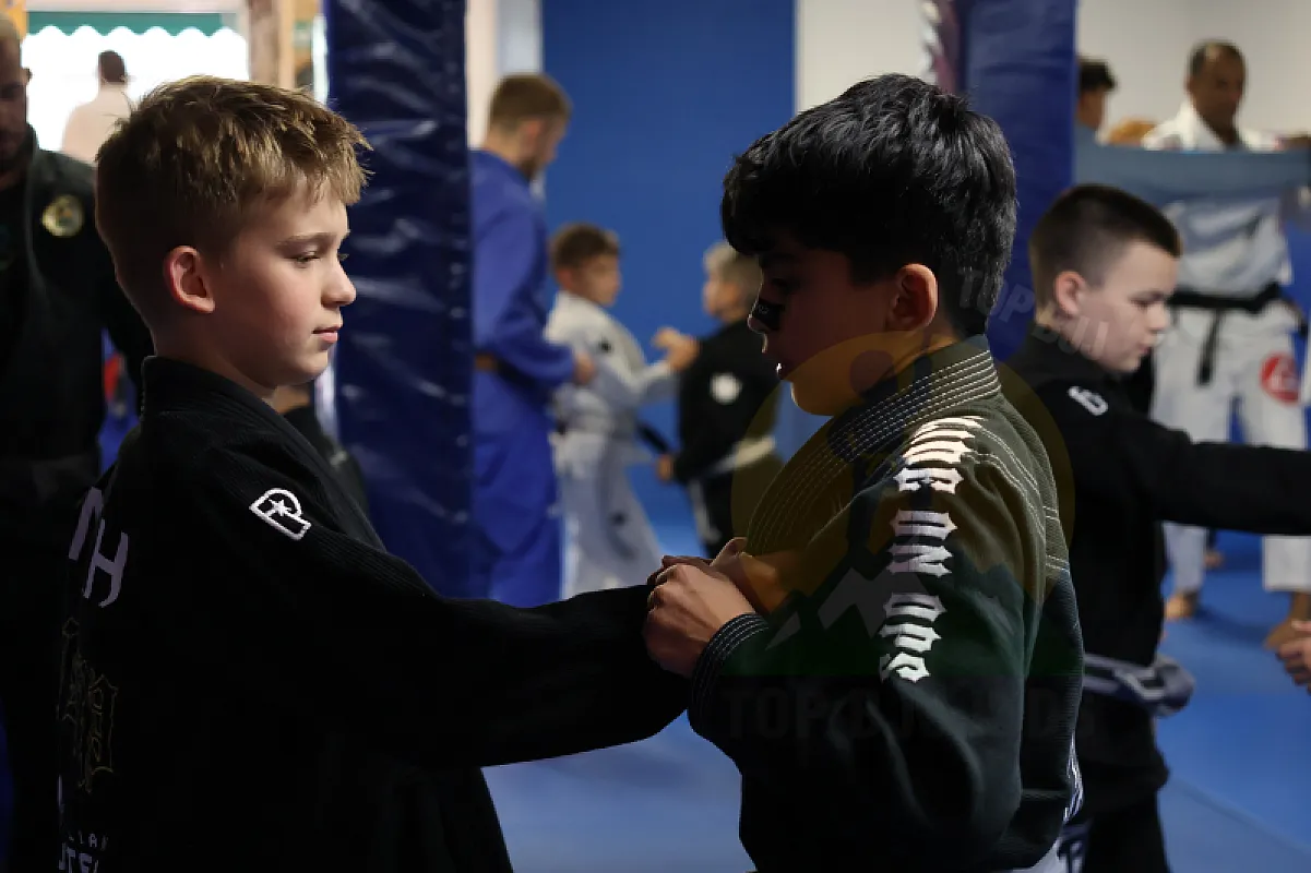 Photo from FOOT SWEEPS & GRIP FIGHTING