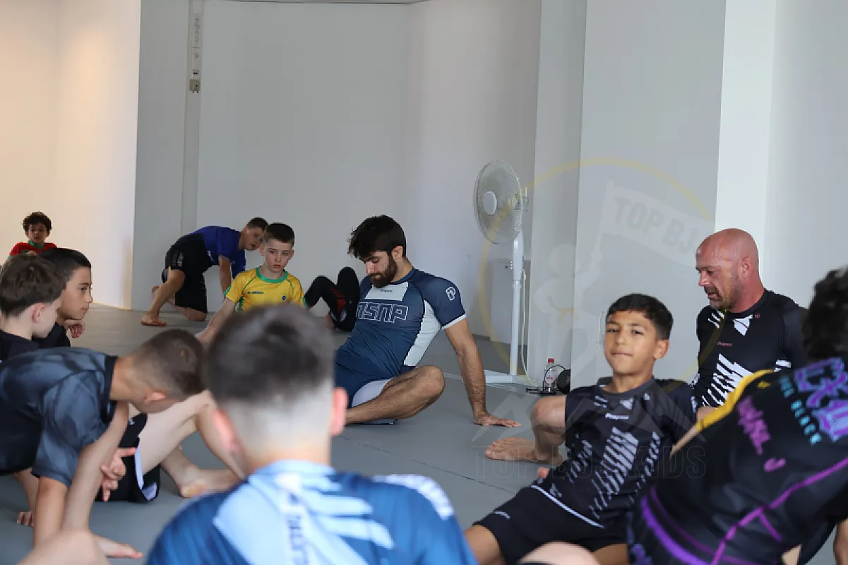 Photo from NO-GI GUARD RETENTION