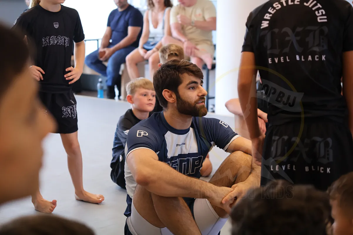 Photo from NO-GI GUARD RETENTION