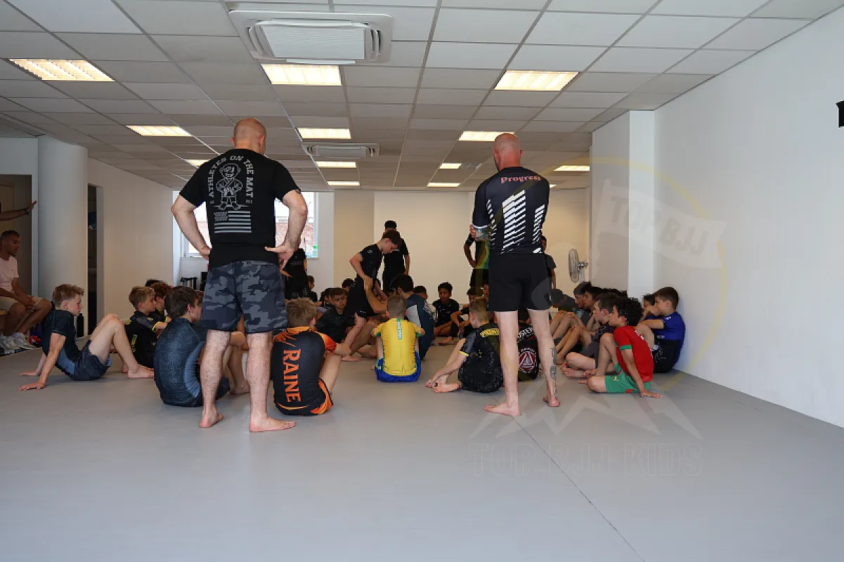 Photo from NO-GI GUARD RETENTION
