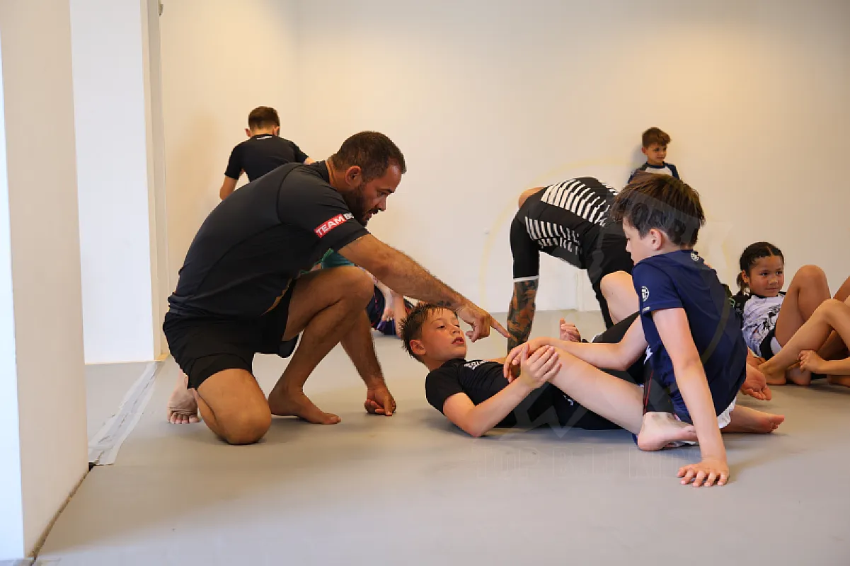 Photo from NO-GI GUARD RETENTION