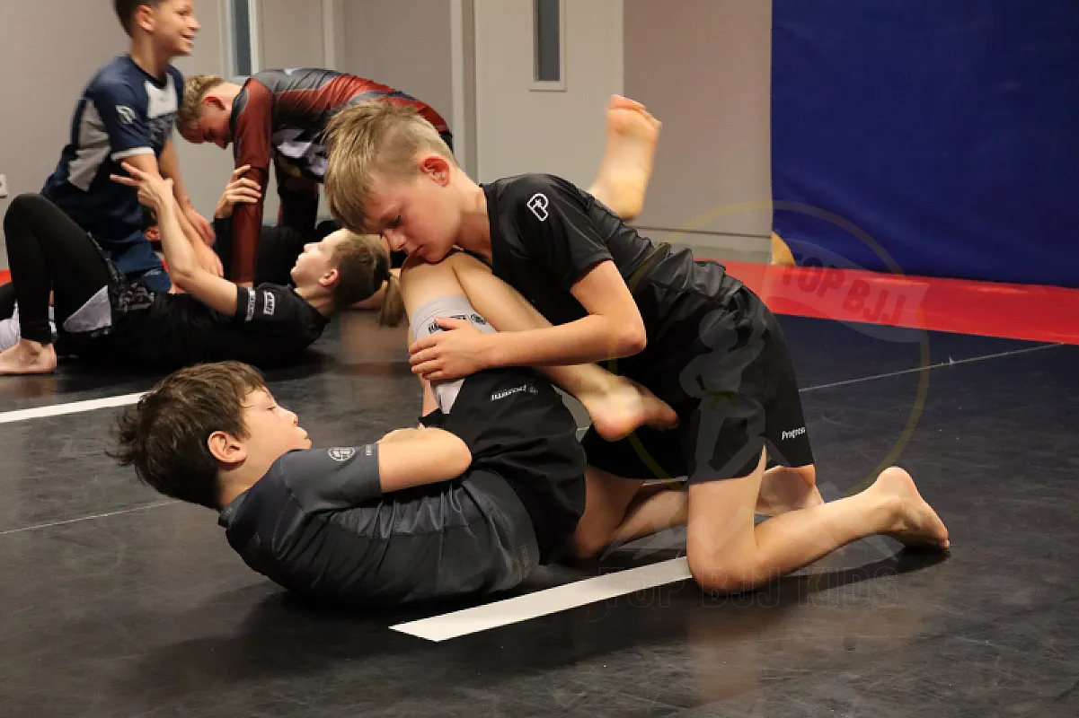 Photo from NO-GI ARMBARS