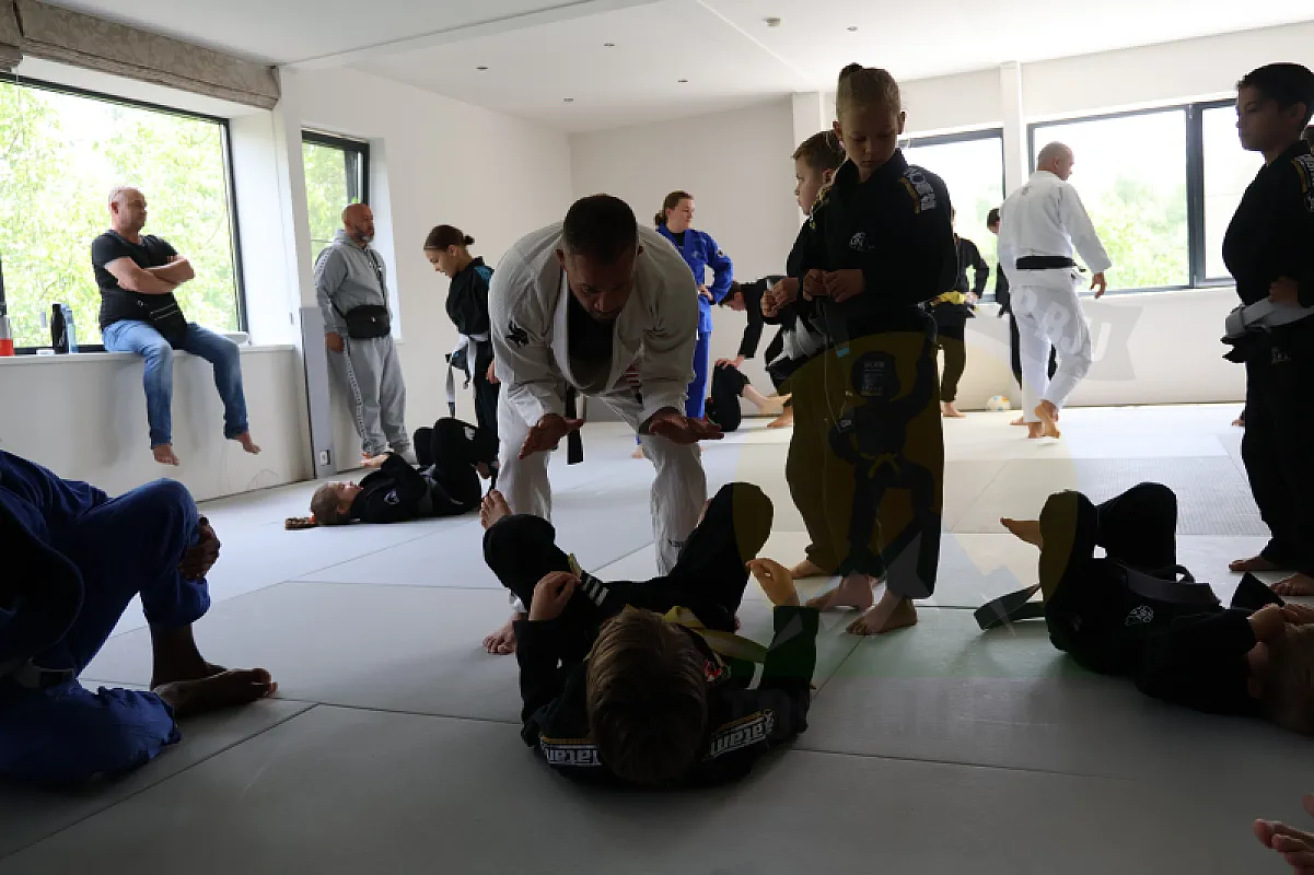 Photo from GUARD PASSING