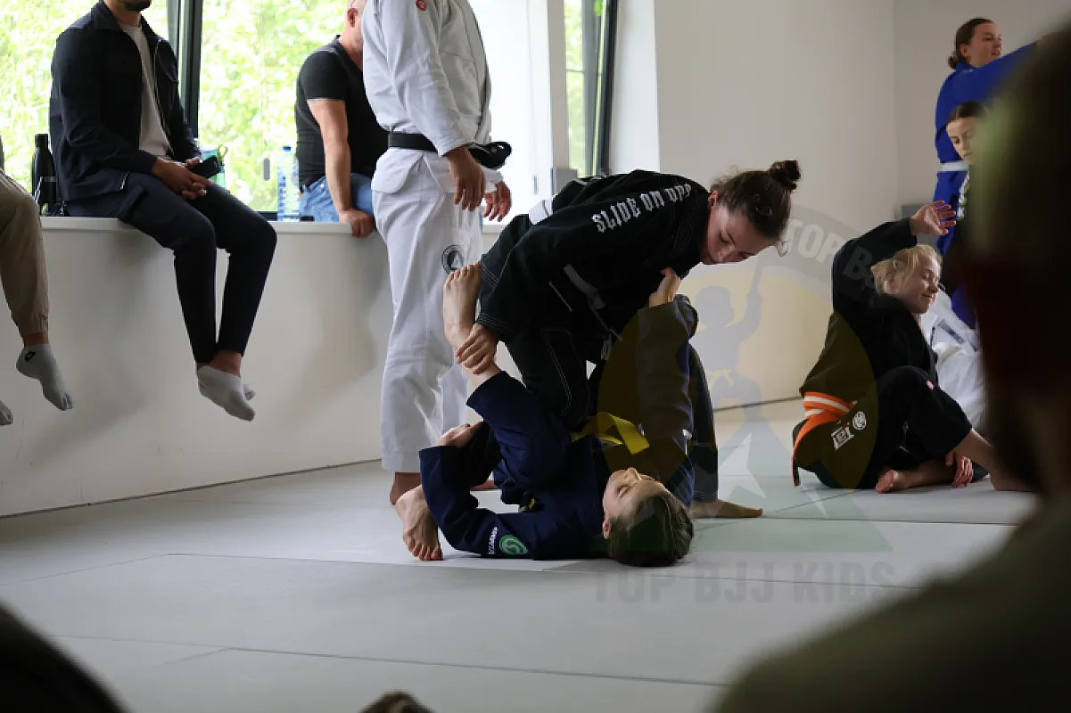 Photo from GUARD PASSING