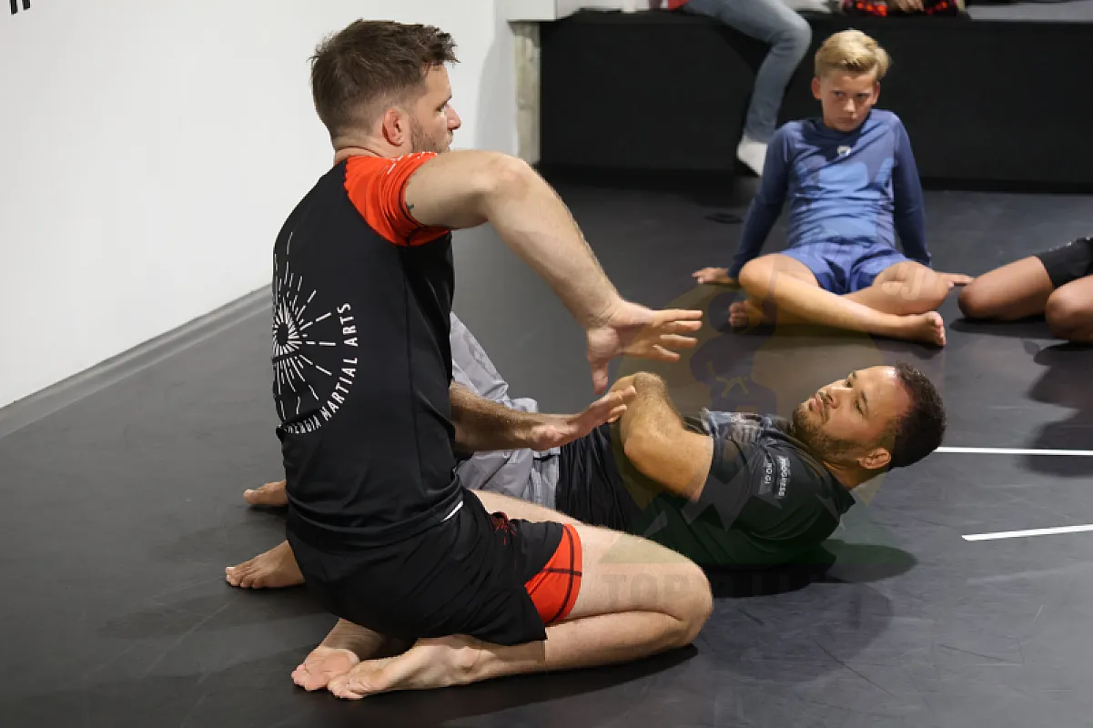 Photo from NO-GI SPECIAL