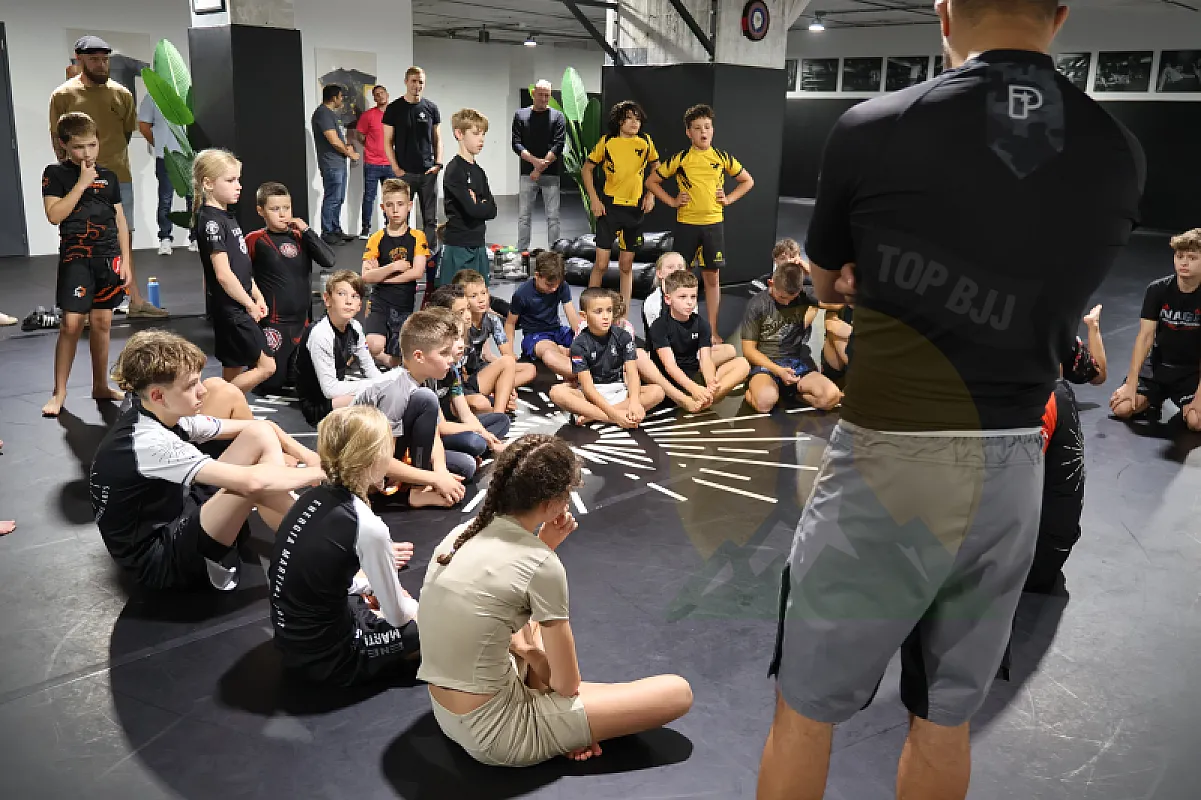 Photo from NO-GI SPECIAL