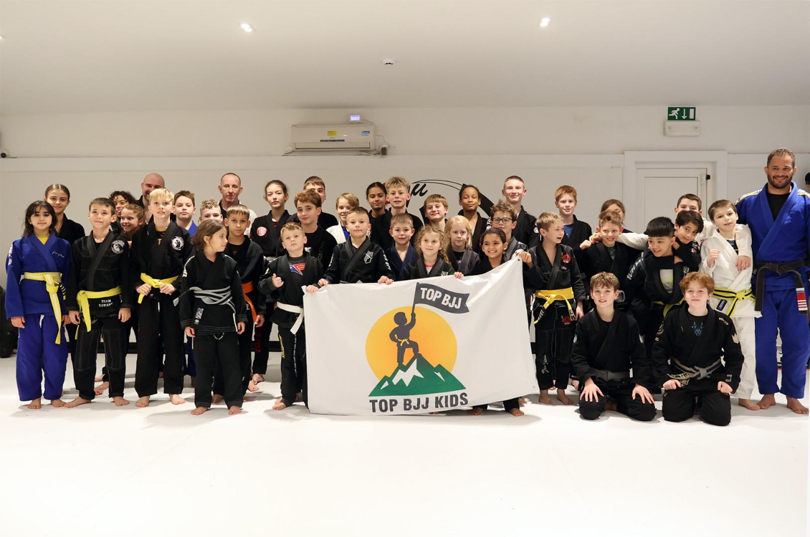 Group photo from TAKEDOWNS & SIDE ATTACKS