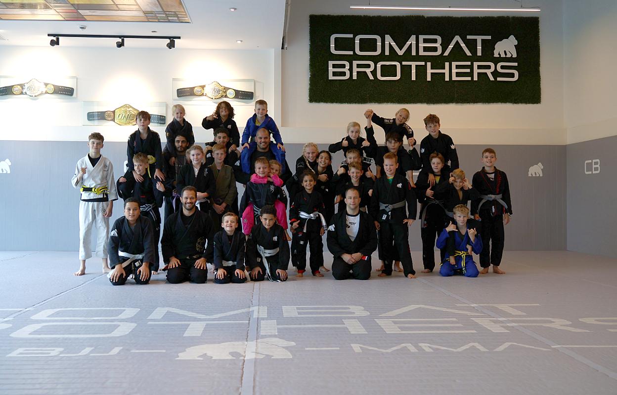 Group photo from HALF GUARD PASSING